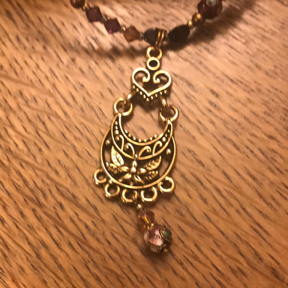 Beaded necklace with gold pendant NWOT